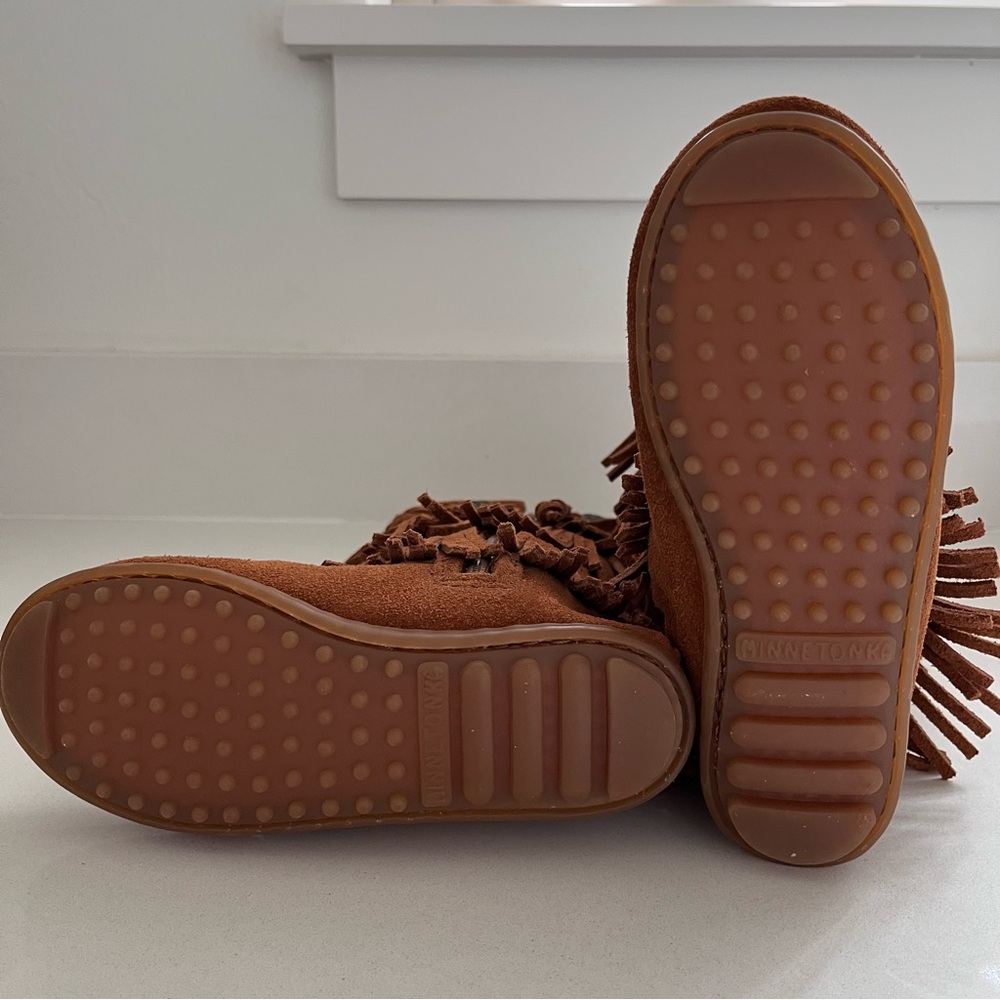 Minnetonka Triple Fringe Moccasins Suede Boots Girls Size 12 - Picture 5 of 9